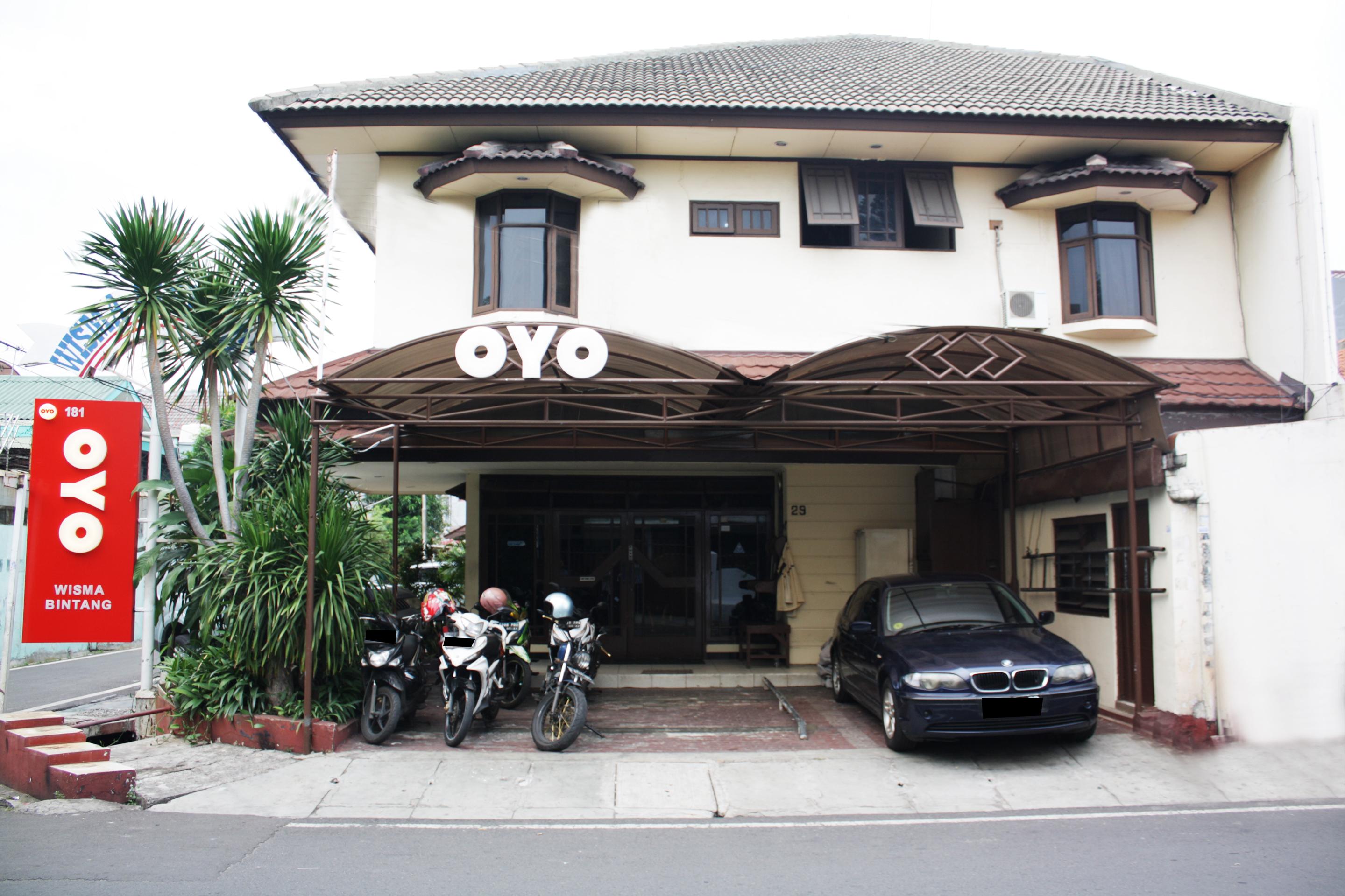 Vaccinated Staff - Oyo 181 Wisma Bintang Jakarta Ngoại thất bức ảnh